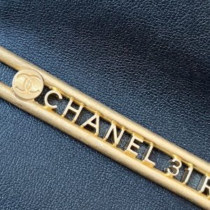 24s 31 ruecambon 15cm black patent calfskin