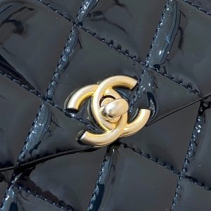 24s 31 ruecambon 15cm black patent calfskin