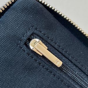 img_f3c7fd90_20241029_i1730180414_104_1_jpg CC 24K Handle Camera Bag 23cm Black Lambskin Light GHW