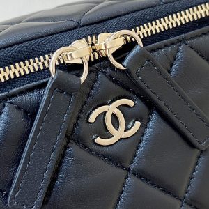 img_f3c7fd90_20241029_i1730180414_1242_2_jpg CC 24K Handle Camera Bag 23cm Black Lambskin Light GHW