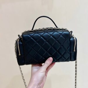 img_f3c7fd90_20241029_i1730180415_9388_3_jpg CC 24K Handle Camera Bag 23cm Black Lambskin Light GHW