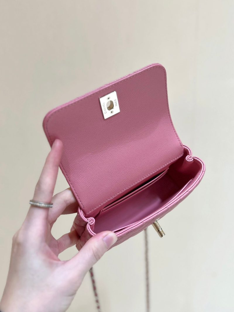 img_f3c7fd90_20241105_i1730778747_2173_0_jpg_e3d2c5ad-3b14-4c46-90b7-6866591be2c4 CC Super Mini Handle Bag 14.5 Pink Leather Gold Hardware