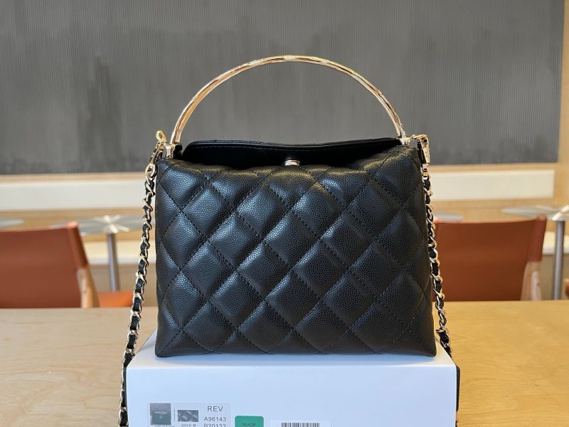 CC Handle Vintage Bag 19cm Black Caviar 277778 GHW