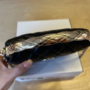 CC Handle Vintage Bag 19cm Black Caviar 277778 GHW