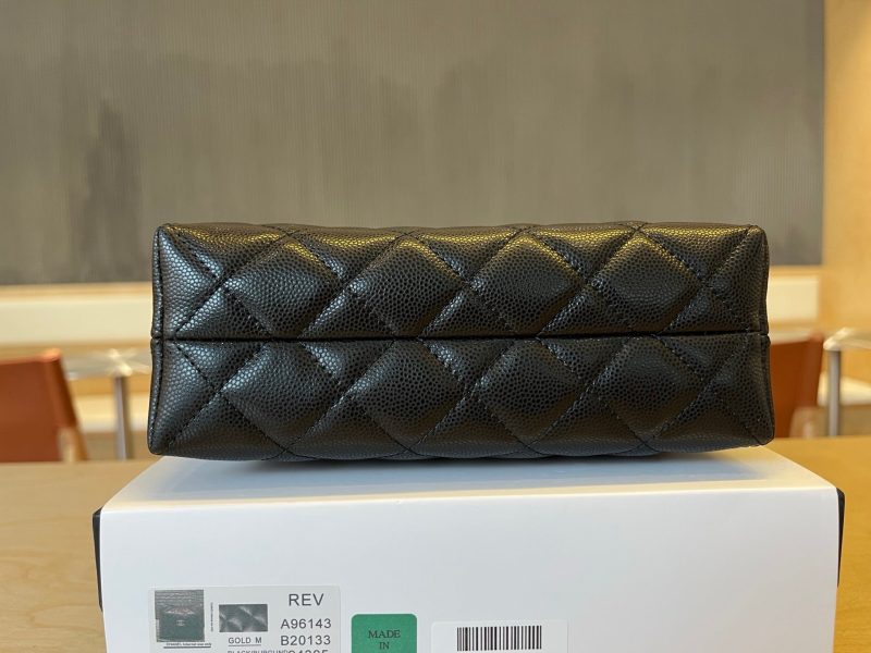 CC Handle Vintage Bag 19cm Black Caviar 277778 GHW