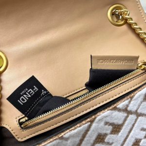 img_f6bf40bb_20231105_i1699162903_7405_7_jpg BAGUETTE 24 IN WHITE WOOL AND CAMEL BROWN RAFFIA CALFSKIN TRIM