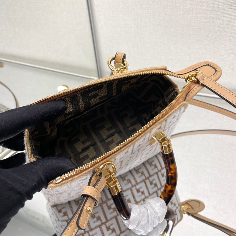 BY THE WAY MINI 21 IN WHITE WOOL AND CAMEL BROWN RAFFIA CALFSKIN TRIM