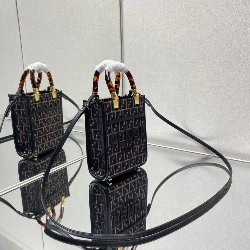 img_f6bf40bb_20231118_i1700290366_4562_1_jpg MINI SUNSHINE 18 IN BROWN RAFFIA AND BLACK WOOL CALFSKIN TRIM