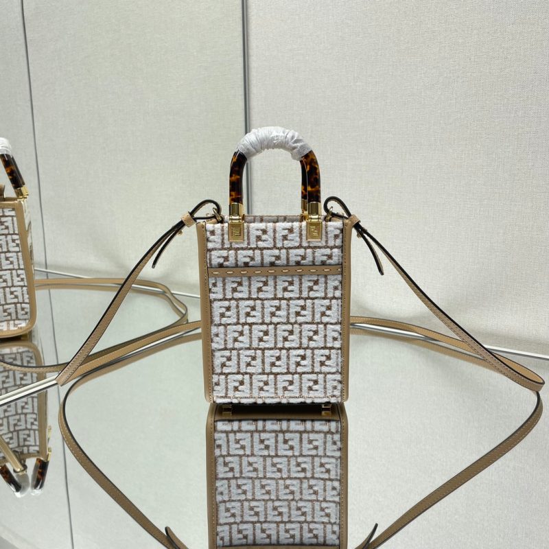 img_f6bf40bb_20231118_i1700290885_3355_8_jpg MINI SUNSHINE 18 IN WHITE WOOL AND CAMEL BROWN RAFFIA CALFSKIN TRIM