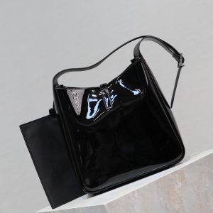 le 5a7 small 23cm black patent calfskin