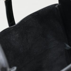 le 5a7 small 23cm black patent calfskin