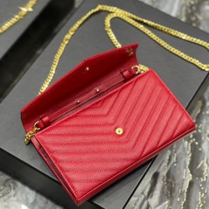 YL WOC 22 RED CHEVERON CAVIAR GOLD HARDWARE