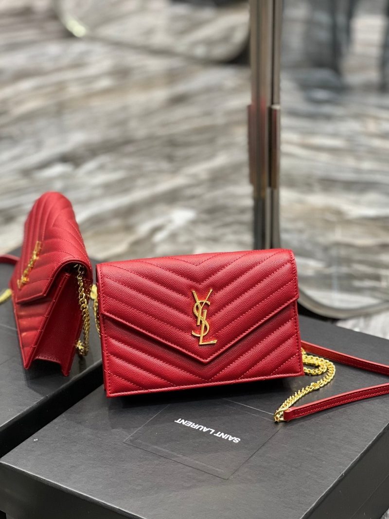 YL WOC 19 RED CHEVERON CAVIAR GOLD HARDWARE