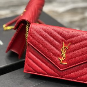 YL WOC 19 RED CHEVERON CAVIAR GOLD HARDWARE