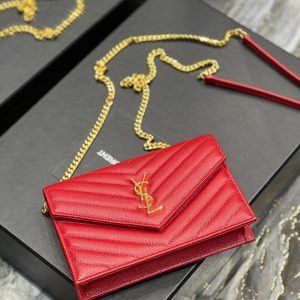 YL WOC 19 RED CHEVERON CAVIAR GOLD HARDWARE