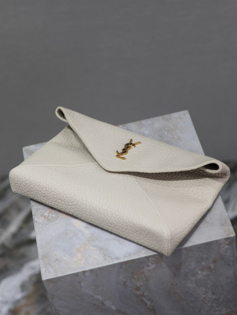 YSL WHITE LAMBSKIN CLUTCH 225388