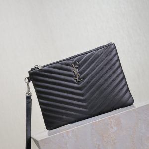 CLUTCH 24 IN BLACK QUILTED CALFSKIN SILVER BUCKLE