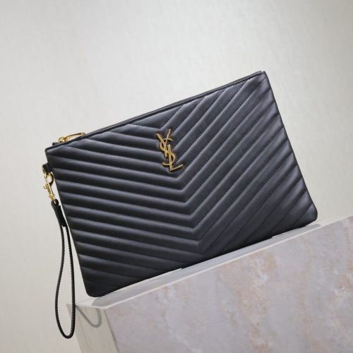 img_f8c0bdc9_20241015_i1728976972_1466_1_jpg CLUTCH 30 IN BLACK QUILTED CALFSKIN GOLD BUCKLE