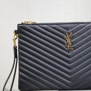 CLUTCH 30 IN BLACK QUILTED CALFSKIN GOLD BUCKLE