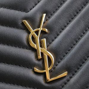 CLUTCH 30 IN BLACK QUILTED CALFSKIN GOLD BUCKLE