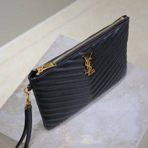 CLUTCH 24 IN BLACK QUILTED CALFSKIN GOLD BUCKLE