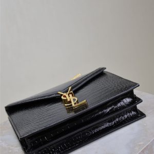 img_f8c0bdc9_20241223_1734936027_301_jpg CASSANDRA CHAIN BAG 22 IN BLACK CROCODILE PATTERN CALFSKIN GOLD HARDWARE