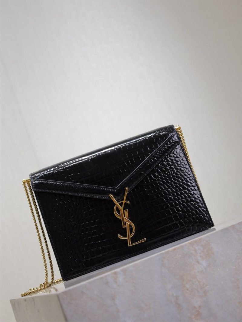 img_f8c0bdc9_20241223_1734936027_360_jpg CASSANDRA CHAIN BAG 22 IN BLACK CROCODILE PATTERN CALFSKIN GOLD HARDWARE