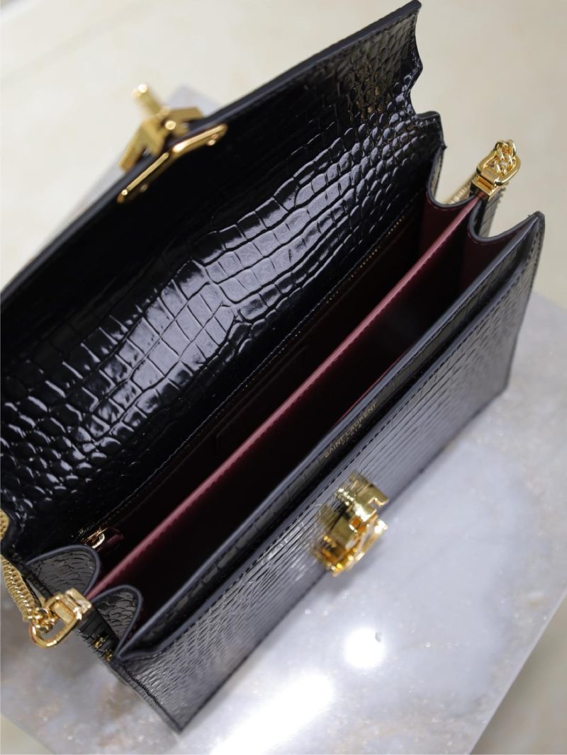 img_f8c0bdc9_20241223_1734936027_949_jpg CASSANDRA CHAIN BAG 22 IN BLACK CROCODILE PATTERN CALFSKIN GOLD HARDWARE