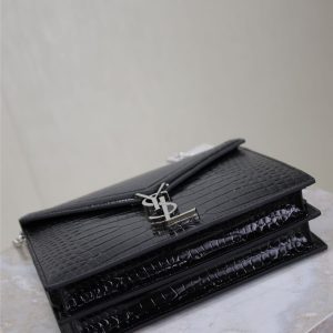 CASSANDRA CHAIN BAG 22 IN BLACK CROCODILE PATTERN CALFSKIN SILVER HARDWARE