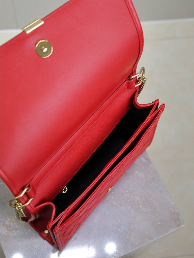 img_f8c0bdc9_20241223_1734937396_541_jpg BECKY 25 IN RED QUILTED LAMBSKIN GOLD HARDWARE