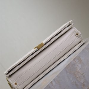 BECKY 26 IN WHITE QUILTED LAMBSKIN GOLD HARDWARE