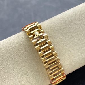 Rolex Day-Date 36mm Gold Black Dial