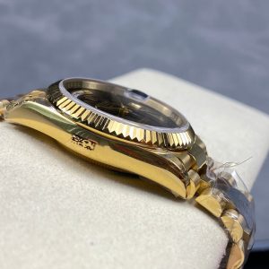 Rolex Day-Date 36mm Gold Black Dial