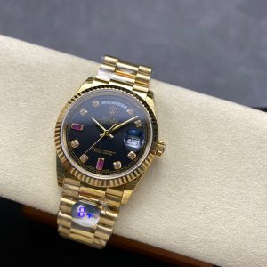 Rolex Day-Date 36mm Gold Black Diamond