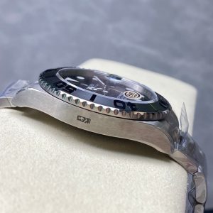 Rolex Yacht-Master 42mm Silver Black
