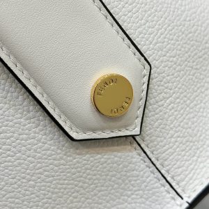 img_fe2b4e3c_20231221_i1703140321_114_0_jpg FendiI 27 BAG IN WHITE CALFSKIN WITH GOLD HARDWARE