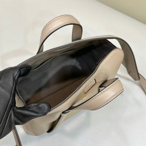 FendiI 27 BAG IN TAN BROWN CALFSKIN WITH GOLD HARDWARE