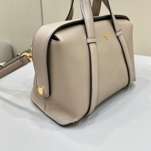 FendiI 27 BAG IN TAN BROWN CALFSKIN WITH GOLD HARDWARE