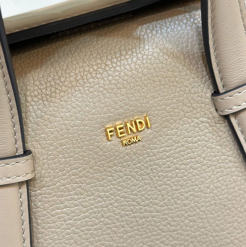 FendiI 27 BAG IN TAN BROWN CALFSKIN WITH GOLD HARDWARE
