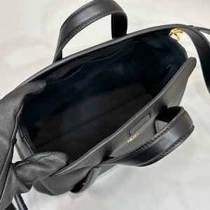 FendiI 27 BAG IN BLACK CALFSKIN WITH GOLD HARDWARE