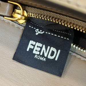 img_fe2b4e3c_20240113_i1705135922_4689_6_jpg FendiI BAGUETTE 27 BAG IN SAND BEIGE CALFSKIN WITH GOLD HARDWARE