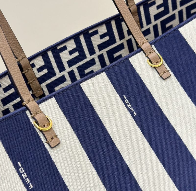 LARGE ROLL 33 IN MIDNIGHT BLUE MIX WHITE JACQUARD FABRIC