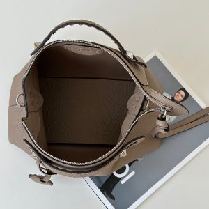 BY THE WAY SELLERIA LARGE 29 BAG IN CEDAR BROWN CALFSKIN