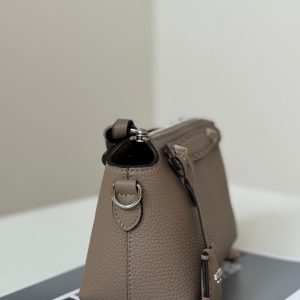 BY THE WAY SELLERIA MINI 20 IN MEDIUM BROWN GRAINED CALFSKIN