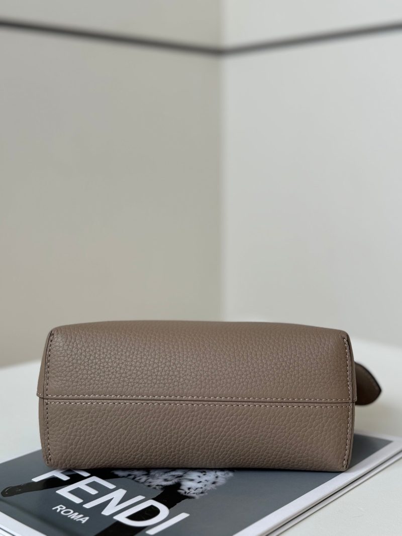 BY THE WAY SELLERIA MINI 20 IN MEDIUM BROWN GRAINED CALFSKIN
