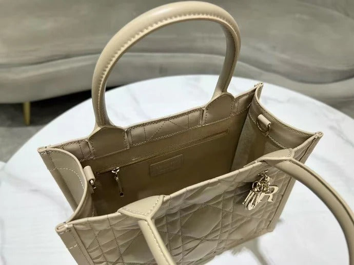 imgi_103_Image_20260309163330_13988_4 Dior 2026 Book Tote Bag 26.5cm Beige Leather