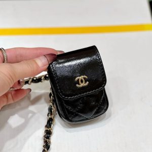 CHANEL 25S BACKPACK 23 IN BLACK SHINY CALFSKIN GOLD HARDWARE