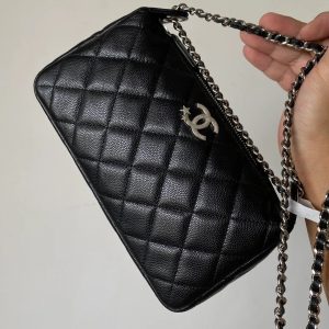 Chanel 2026 Mahjong Clutch With Chain 21cm Black Caviar Leather