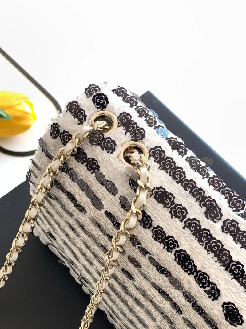 Chanel 2026 Bag 21cm White Black Sequin 331213