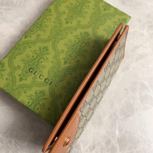 imgi_12_Image_20260212152845 Gucci 2026 Emblem 19cm Brown Ebony Leather Canvas